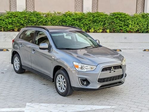 ميتسوبيشي ASX 4 Cylinder Mini SUV Perfect Inside Out GCC With Low KM