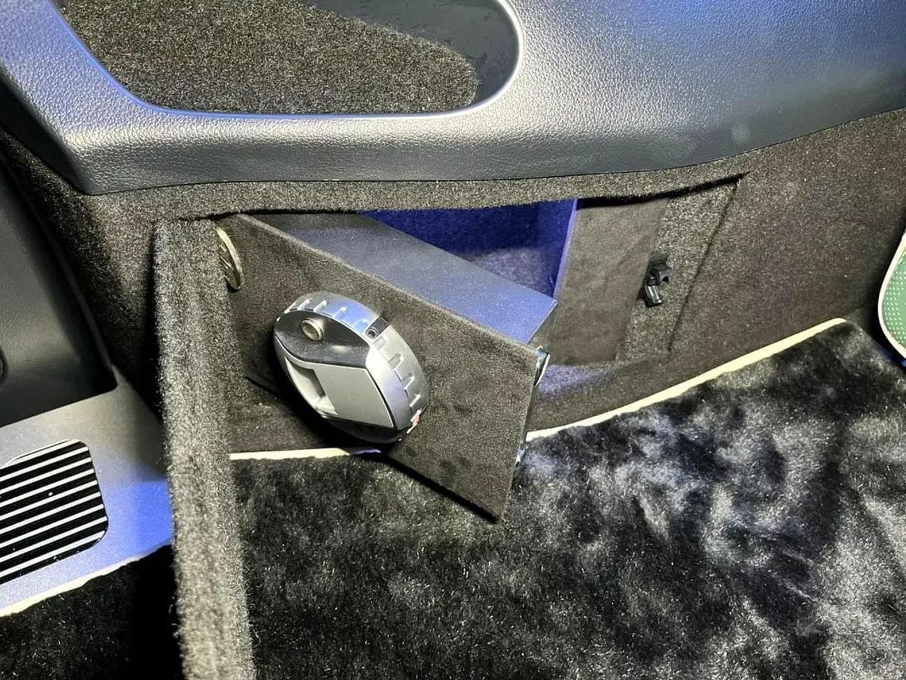 مرسيدس بنز V 300 NEW ARRIVAL 2026 MODEL VIP MERCEDES GCC V300 with ADDITIONAL REAR AC - 2 Years Warranty by VLINE