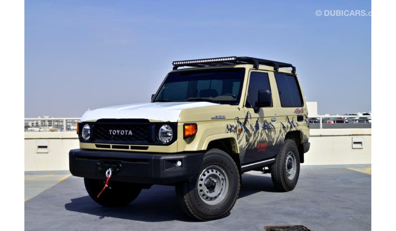 تويوتا لاند كروزر هارد توب Short Wheel Base 71 Ultimate Edition V6 4.0L 4WD 7-Seater MT-EURO 4.