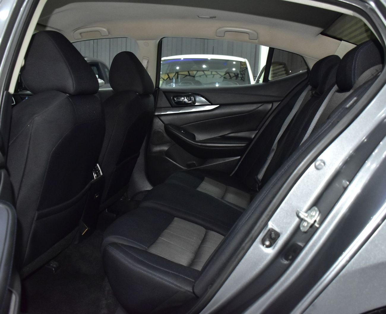 نيسان ماكسيما EXCELLENT DEAL for our Nissan Maxima ( 2019 Model ) in Grey Color American Specs