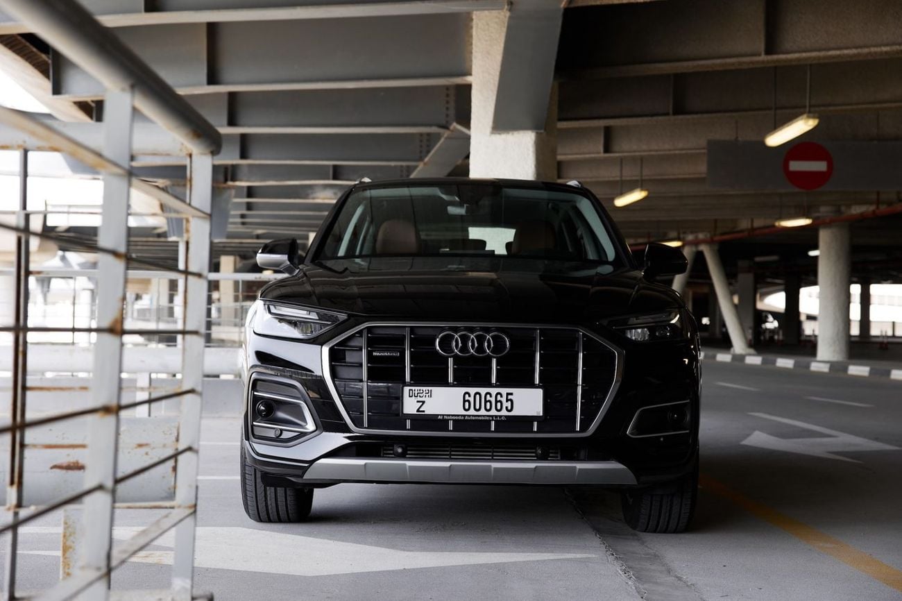 Audi Q5 45 TFSI Quattro Design 2.0L Audi Q5 2022 GCC specs