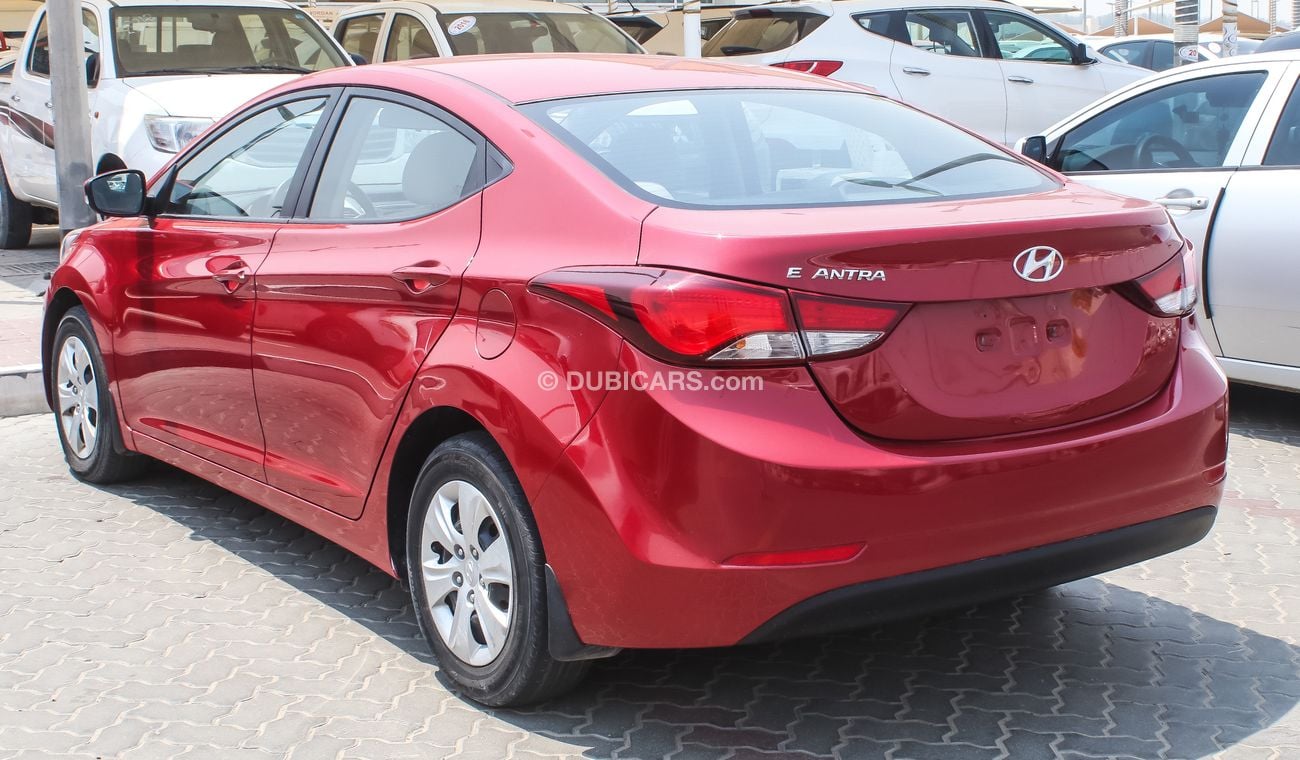 هيونداي إلانترا هيونداى النترا 2015 احمر  خليجى  بحالة ممتازة   بدون حوادث ماشية فليل