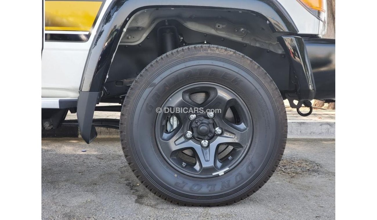 Toyota Land Cruiser Pick Up Toyota Land Cruiser Pick up S/Cab White color ,,70th Anniversary with Winch /Diff Lock/Compressor M/
