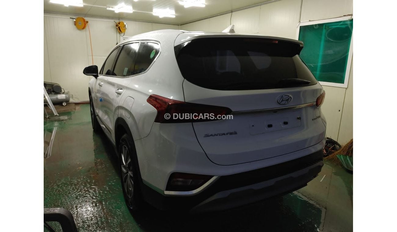 هيونداي سانتا في Hyundai santafe 2020 diesel full option without sunroof