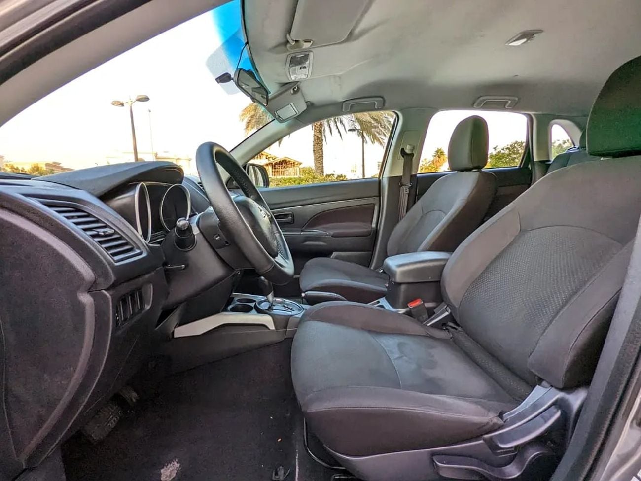 ميتسوبيشي ASX 4 Cylinder Mini SUV Perfect Inside Out GCC With Low KM