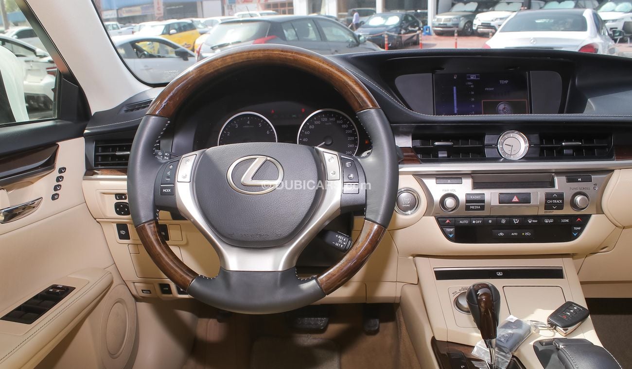 Lexus ES250