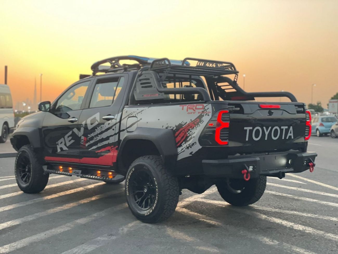 تويوتا هيلوكس 