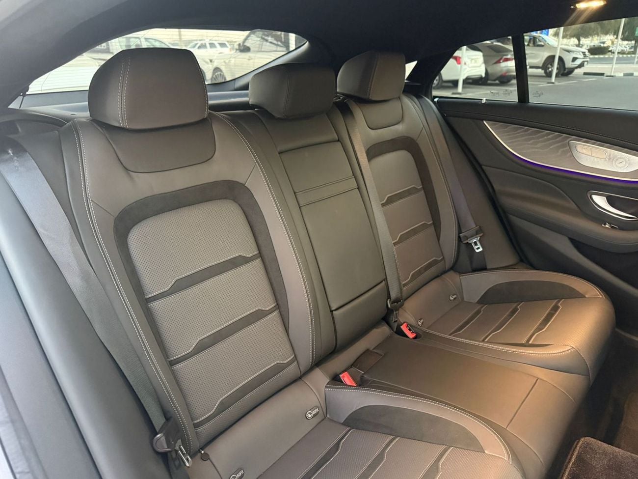 مرسيدس بنز ايه ام جي جي تي 53