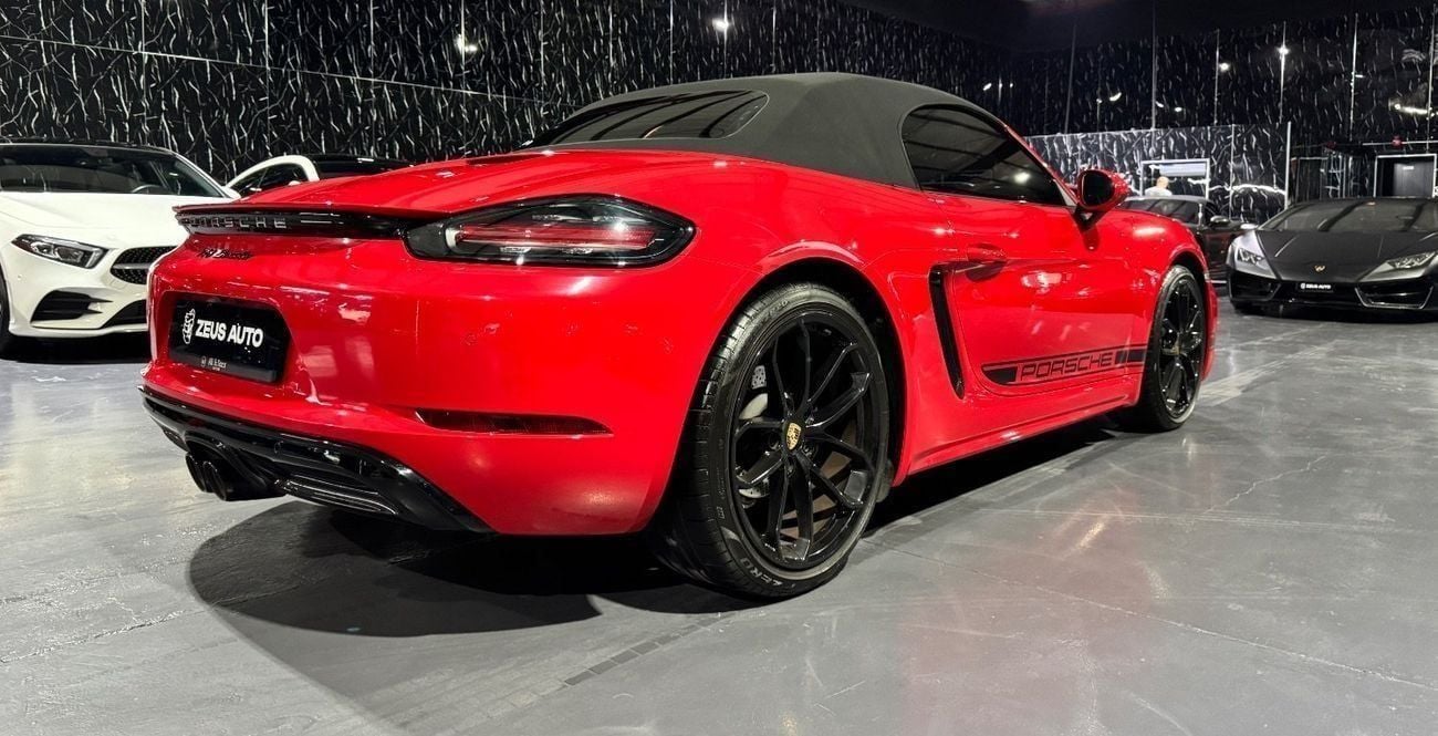 بورش بوكستر 718 Std 2.0L A/T 2024 Porsche 718 Boxster Style Edition, 2026 Porsche Warranty , Low Kms, GCC