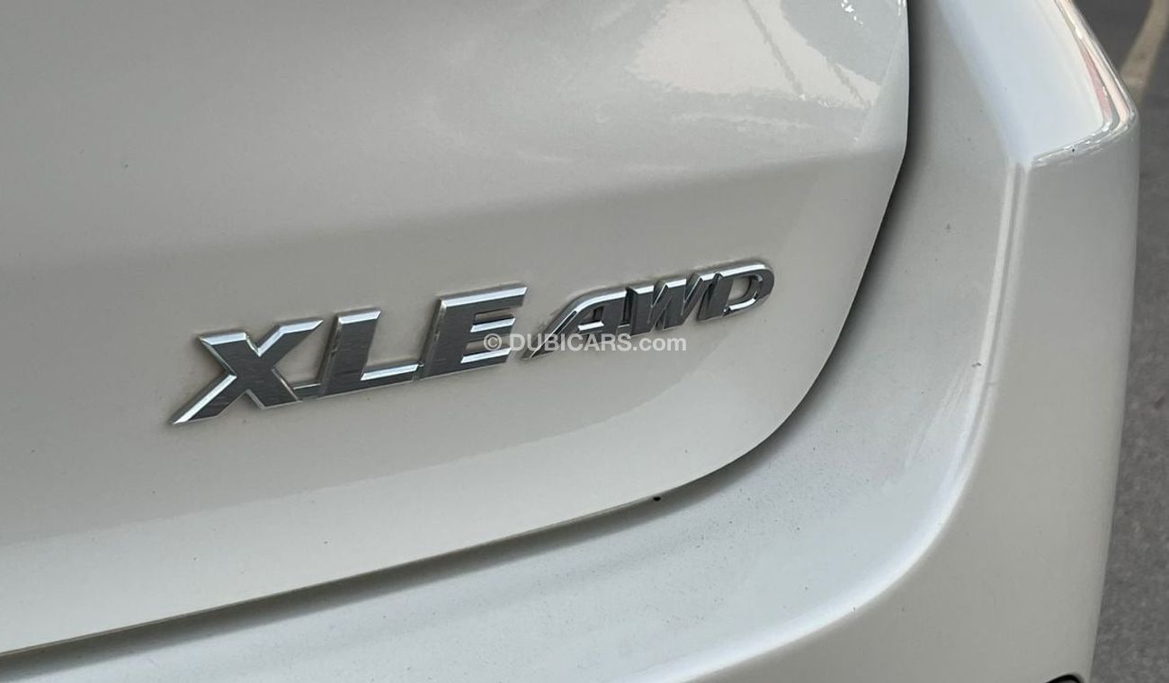 تويوتا هايلاندر 2017 TOYOTA HIGHLANDER  full options XLE 4x4 IMPORTED FROM USA VERY CLEAN CAR INSIDE AND OUT SIDE FO