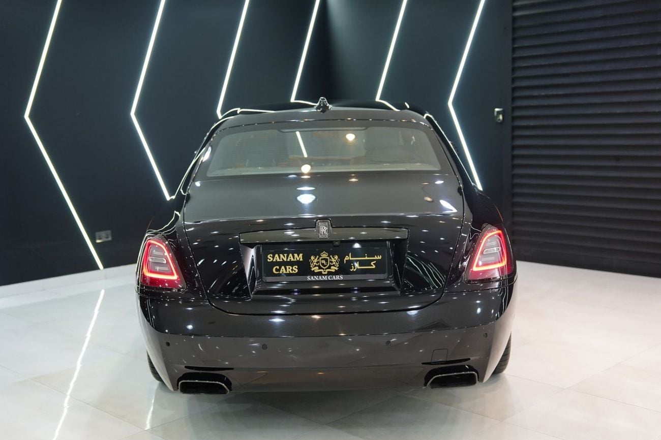 Rolls Royce Ghost 2024 Rolls-Royce Ghost Black Badge, Rear Entertainment, Bespoke Audio, Starlight, Dealer Warr + Serv