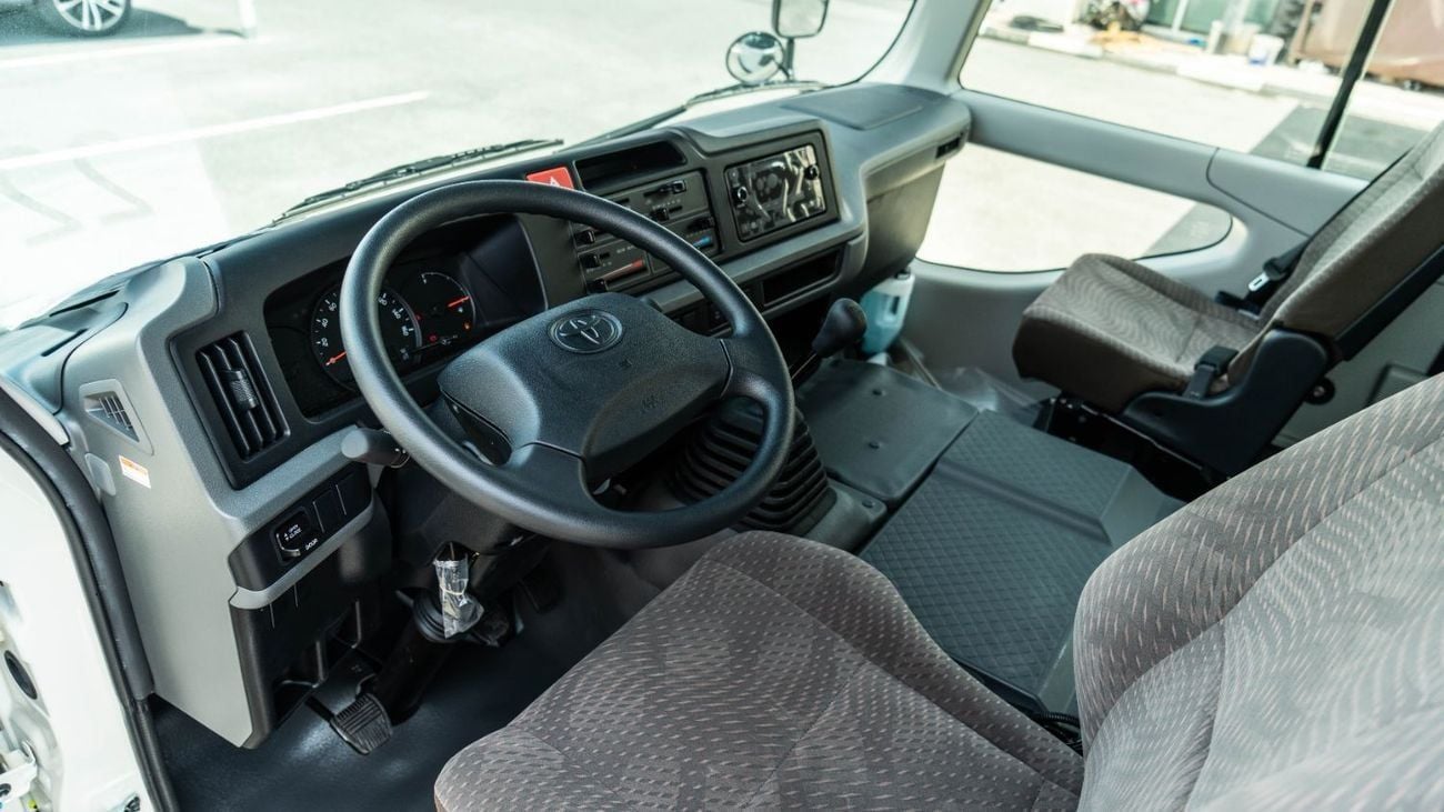 Toyota Coaster Toyota Coaster 2.7L (23-Seater)