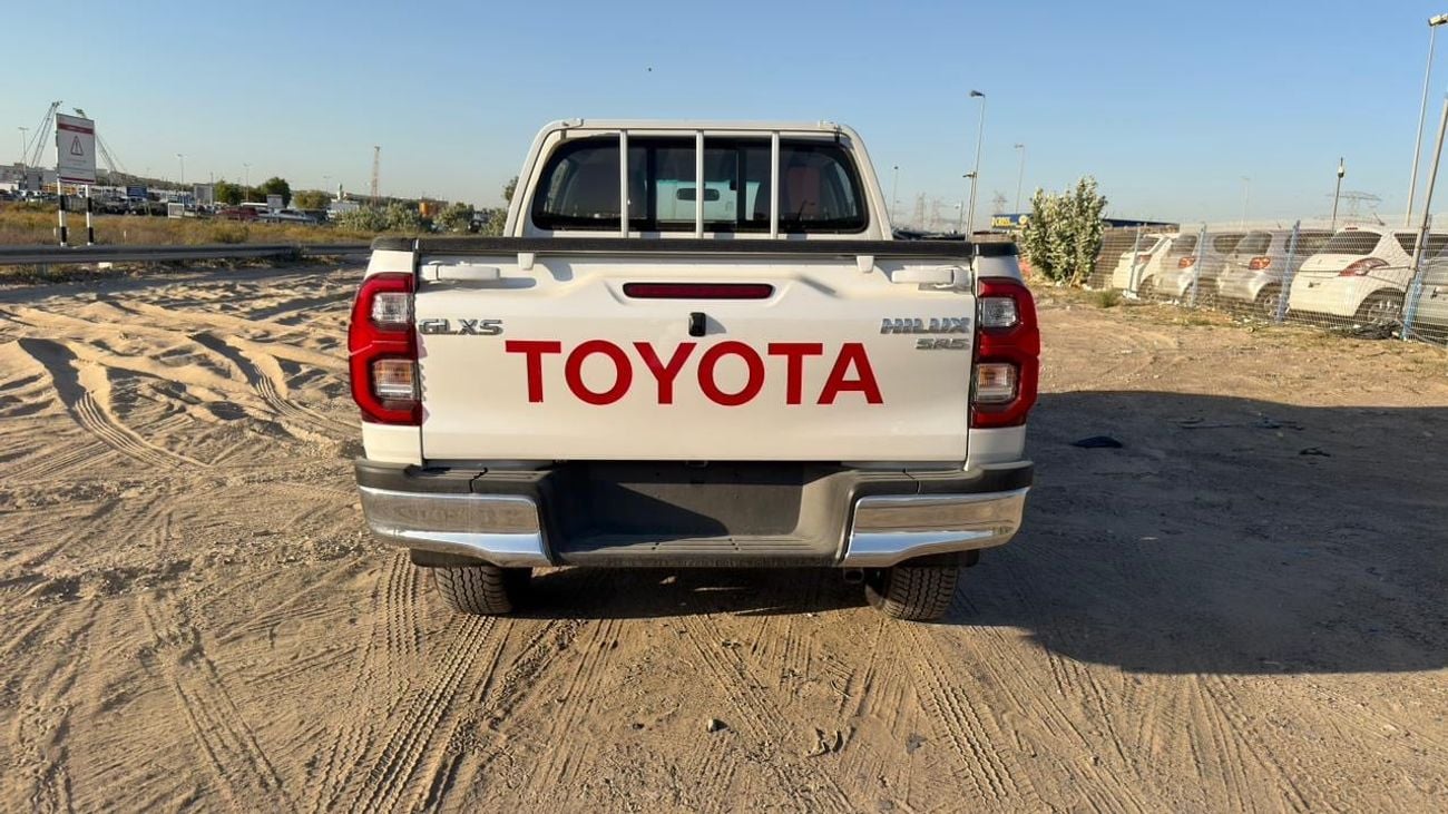 Toyota Hilux Toyota Hilux Double cabinet 2.7 AT 2025 GCC key start