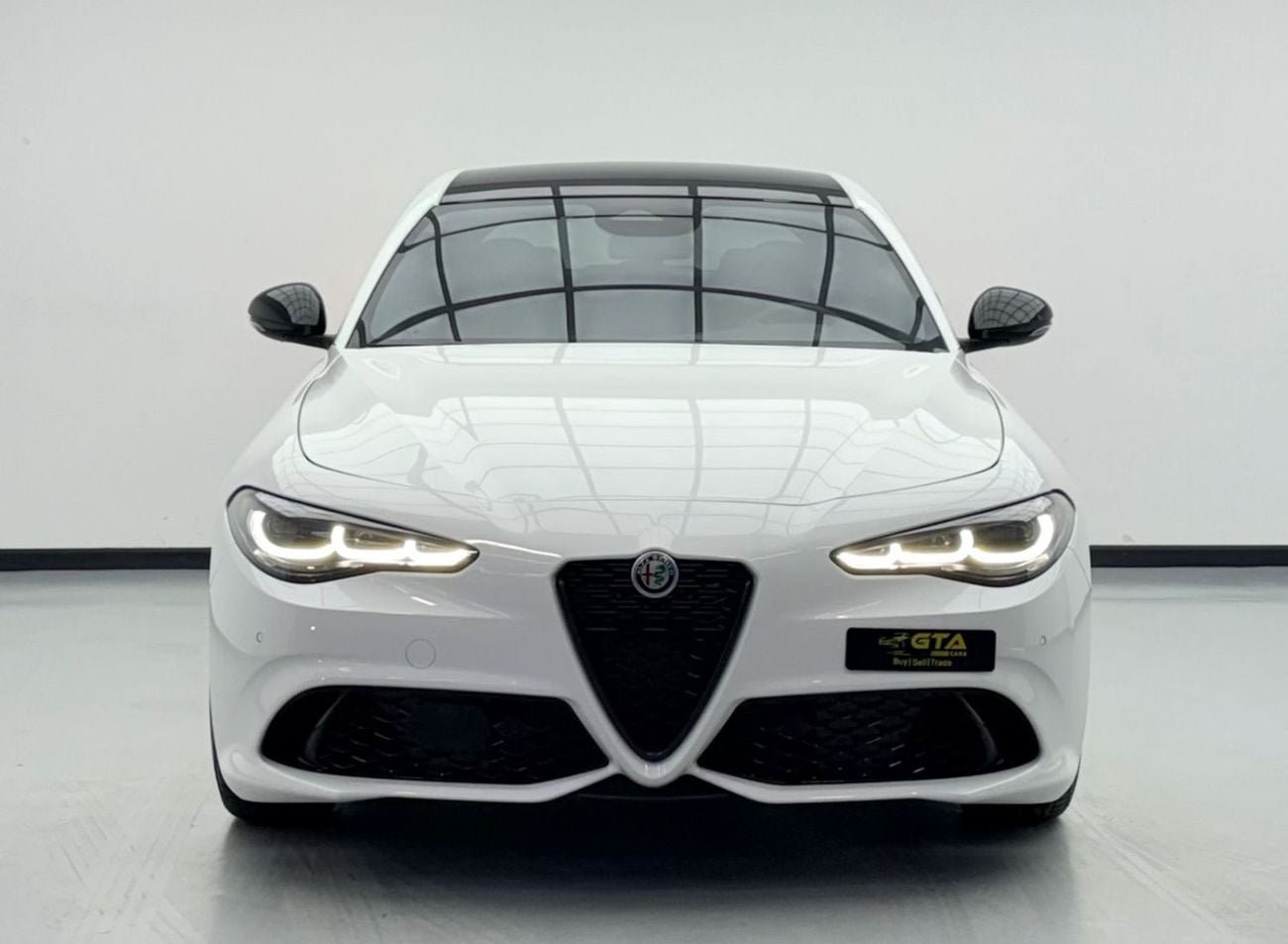 Alfa Romeo Giulia 2025 Alfa Romeo Giulia Veloce Q2, 5 Years Alfa Warranty + Service Pack, Delivery Kms, GCC