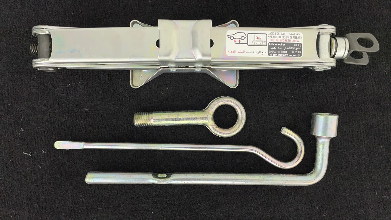 هوندا سيفيك DX 1.6 | بدون دفعة مقدمة | اختبار قيادة مجاني للمنزل