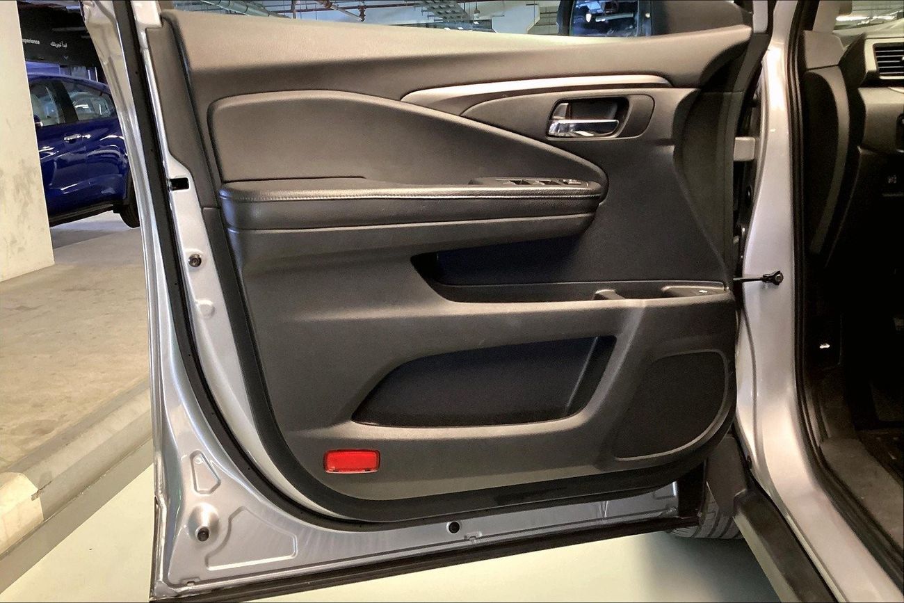 فولفو XC 40 T5 R Design | شامل الضمان | 0 ﺪﻔﻋﺓ ﺃﻮﻟﻯ