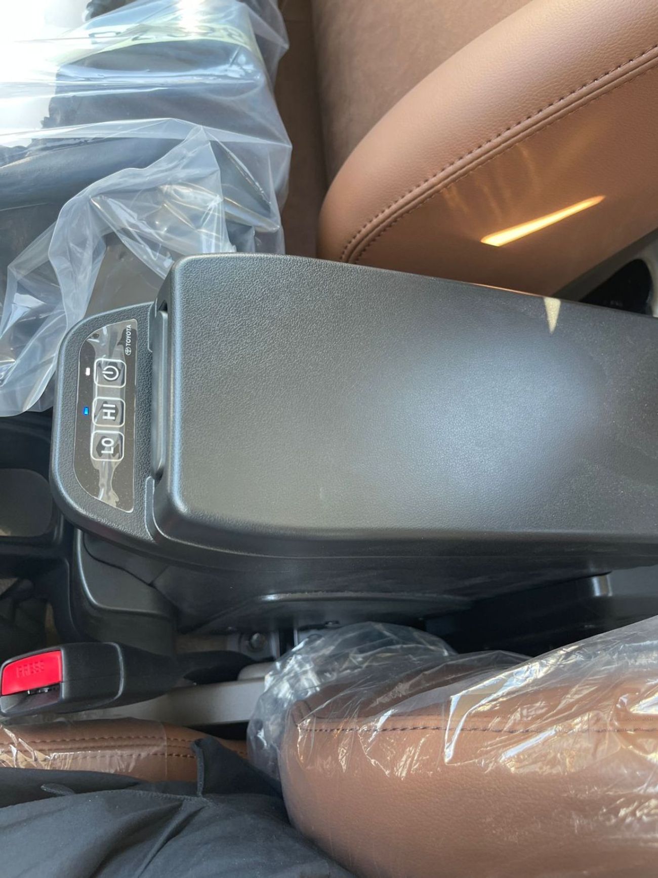 Toyota Land Cruiser Pick Up LC 79 Pickup S/C 4.0L Petrol A/T Full Option 2025 Model