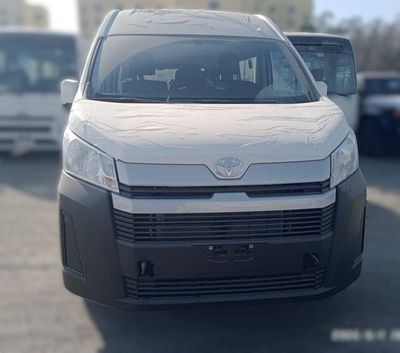 Toyota Hiace NEW TOYOTA HIACE 3.5L 13STR BUS DX A/T 2026 MODEL