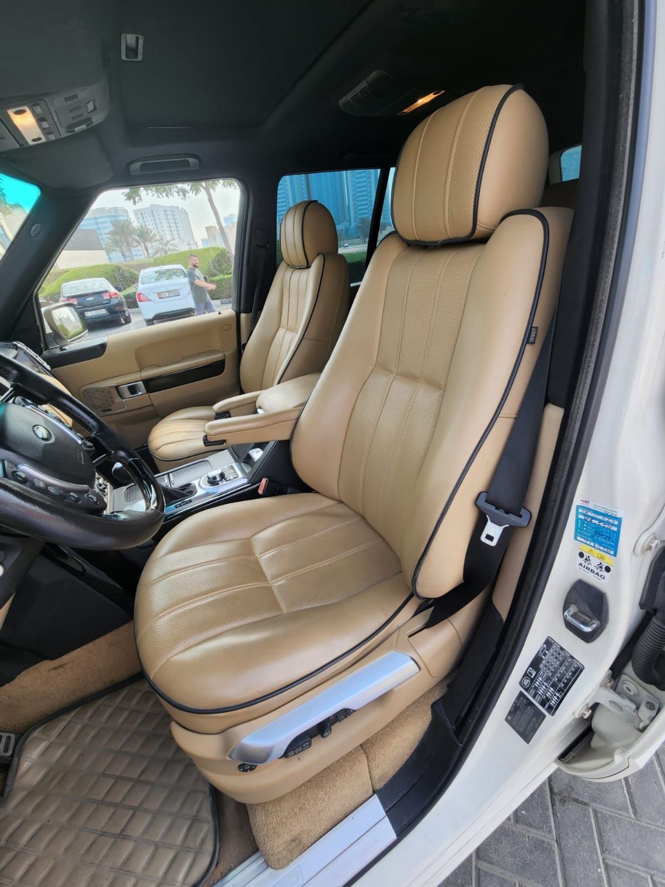 Land Rover Range Rover supercharged V8