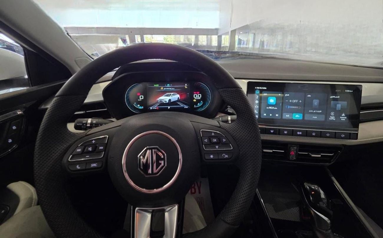 MG 5 MG 5 DELUXE 1.5 SUNROOF LEATHER SEATS ELECTRIC CHAIRS 360 CAMERA