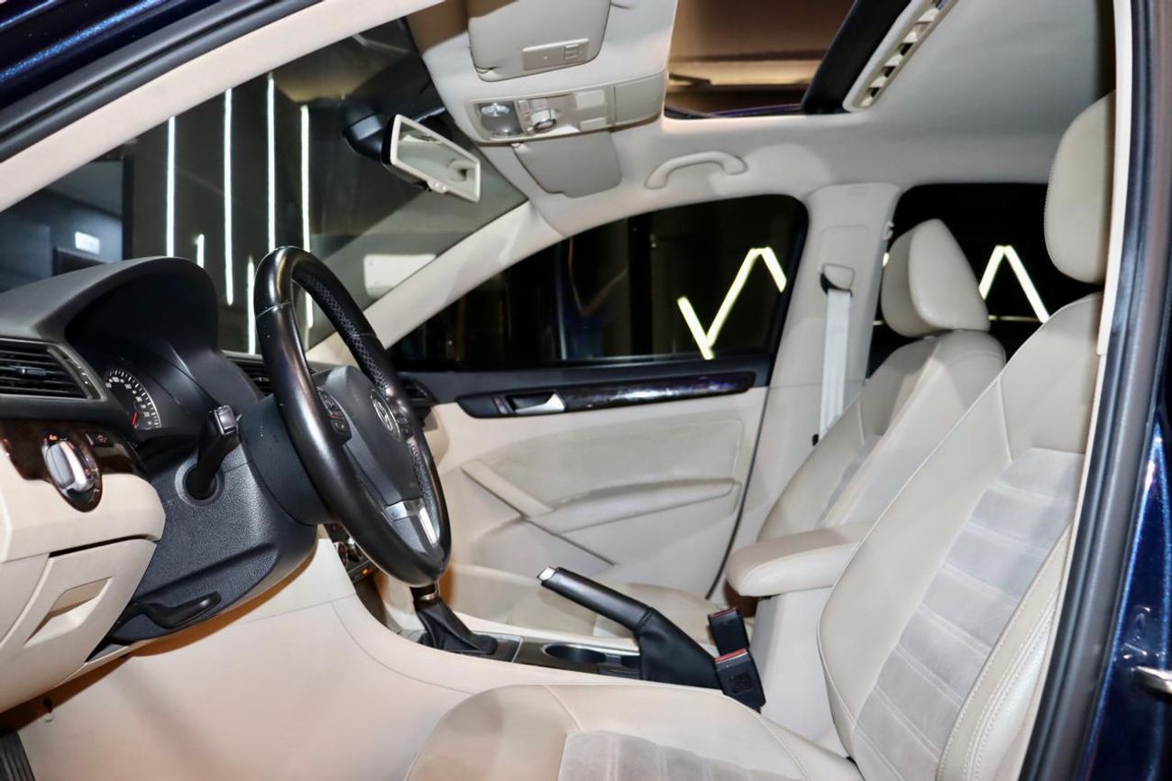 Volkswagen Passat SEL 2.5L VOLKSWAGEN PASSAT | GCC | V5 | 2016 | NO ACCIDENT HISTORY