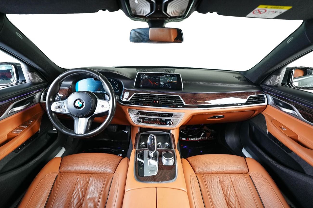 BMW 730Li M SPORT Rear Seat Entertainment-INDIVIDUAL Premium Leather Interior-High Specification