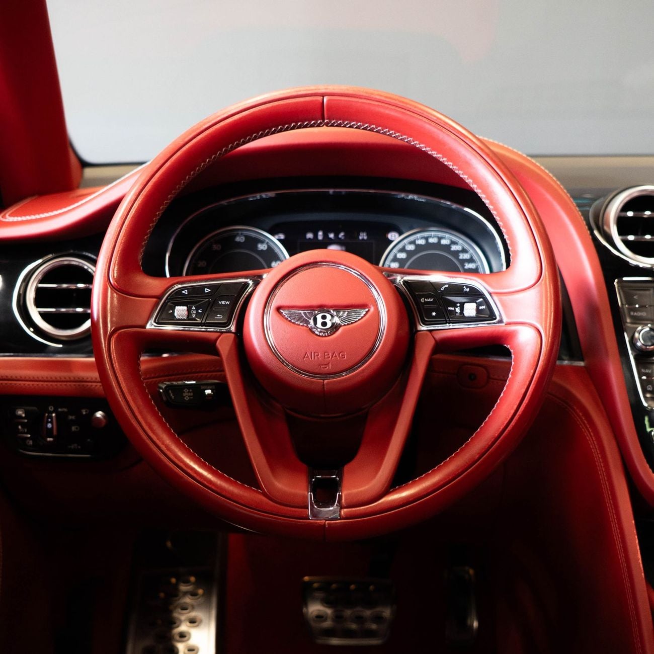 بنتلي بينتايجا AED 4,994 P.M • 0% Downpayment •  Bentley Bentayga W12 • 1 Year Warranty