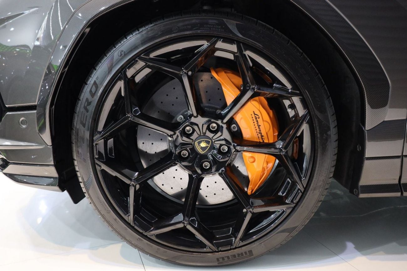 لامبورغيني اوروس 2024 Lamborghini Urus Performante, Full Carbon Fiber Pack, Individual Rear Seats, Dealer Warr + Serv