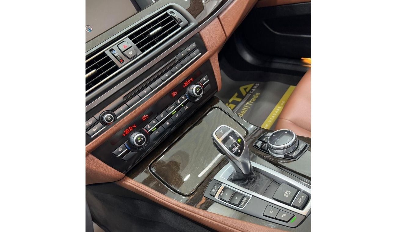 BMW 528i Exclusive 2.0L 2015 BMW 528i, Full Service History, Full Options, Excellent Condition, GCC