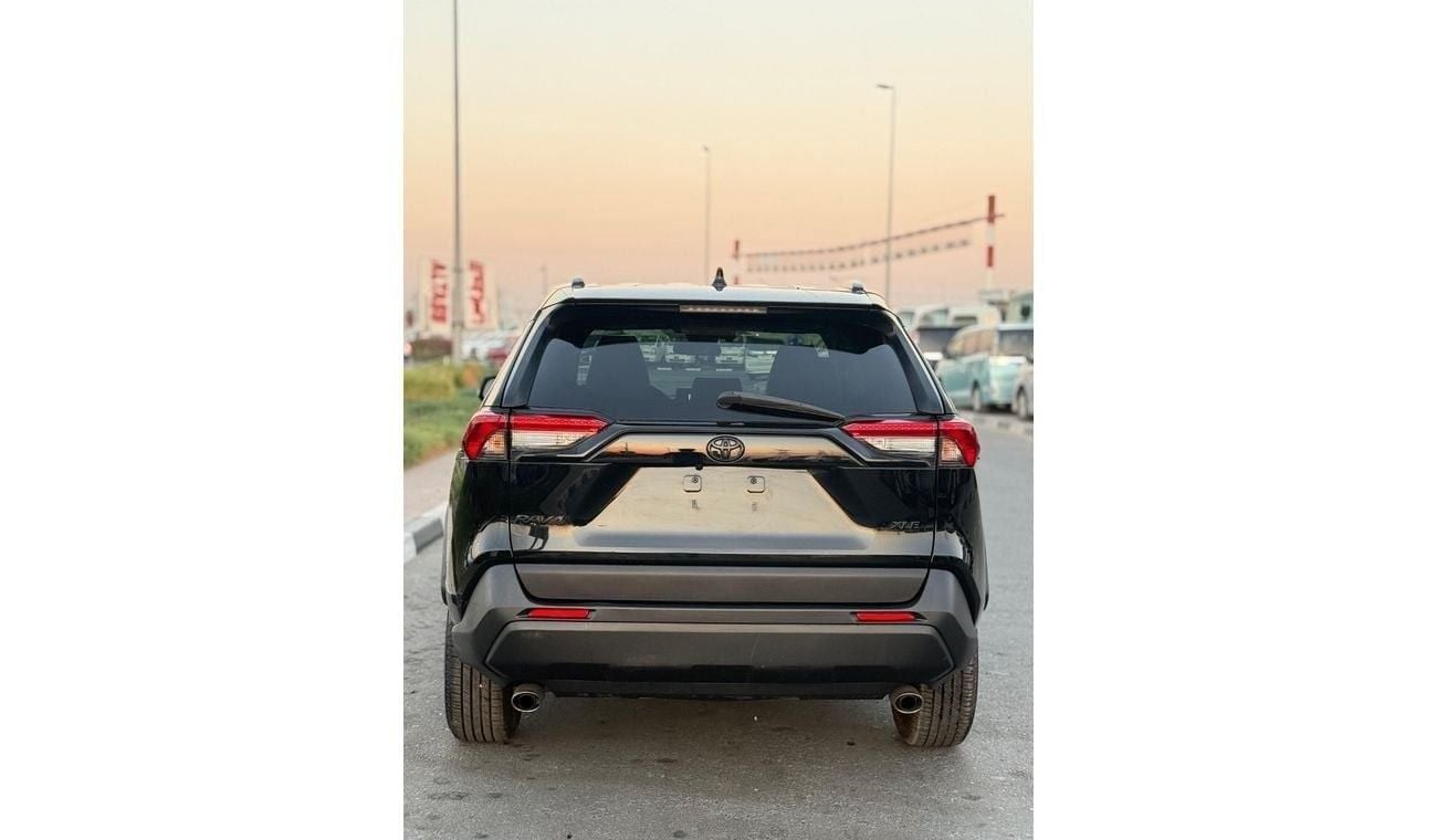 Toyota RAV4 TOYOTA RAV4 XLE