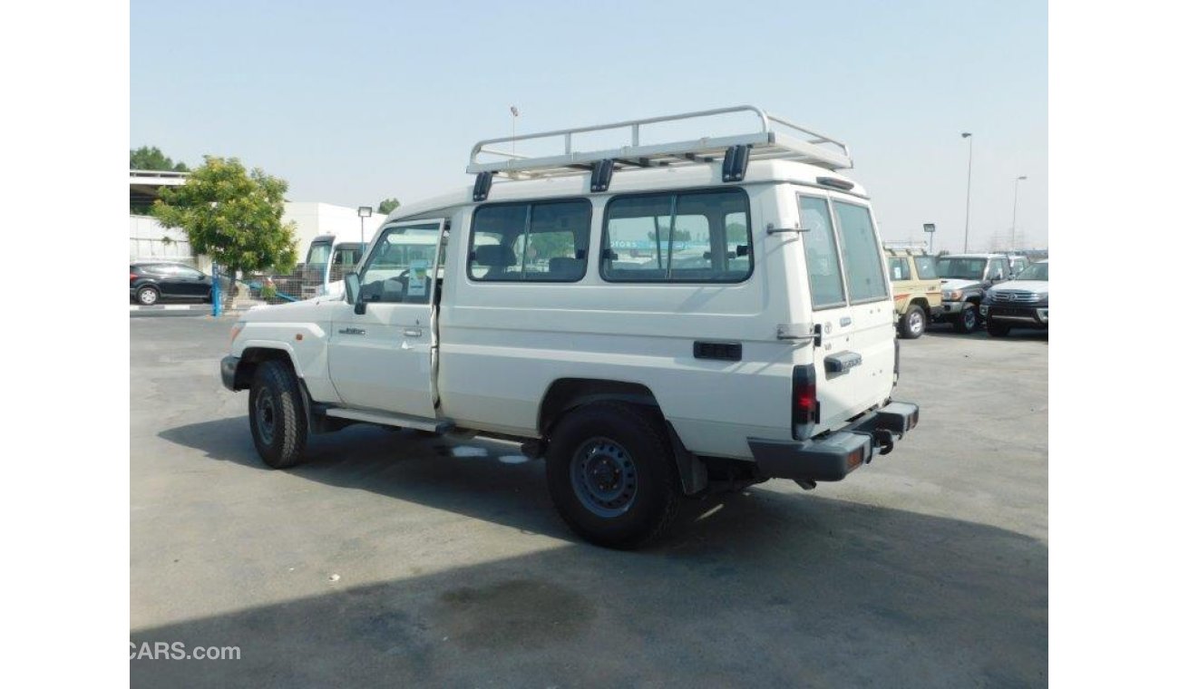 Toyota Land Cruiser Hard Top 78  LONG WHEEL BASE HARD TOP SPECIAL V8 4.5L TURBO DIESEL 9 SEAT 4WD MANUAL TRANSMISSION WAGON