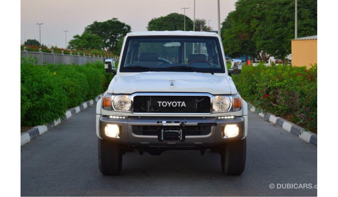 Toyota Land Cruiser Hard Top 71 XTREME V6 4.0L Petrol MT With Differential Lock