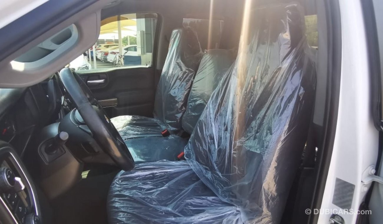 Used Chevrolet Silverado LT 4 Wheel Drive 2019 for sale in Dubai 634544