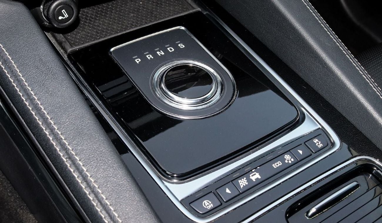 جاكوار F بيس R-Sport 2.0L