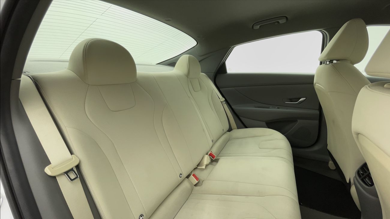 هيونداي إلانترا SMART 1.6 | بدون دفعة مقدمة | اختبار القيادة في المنزل