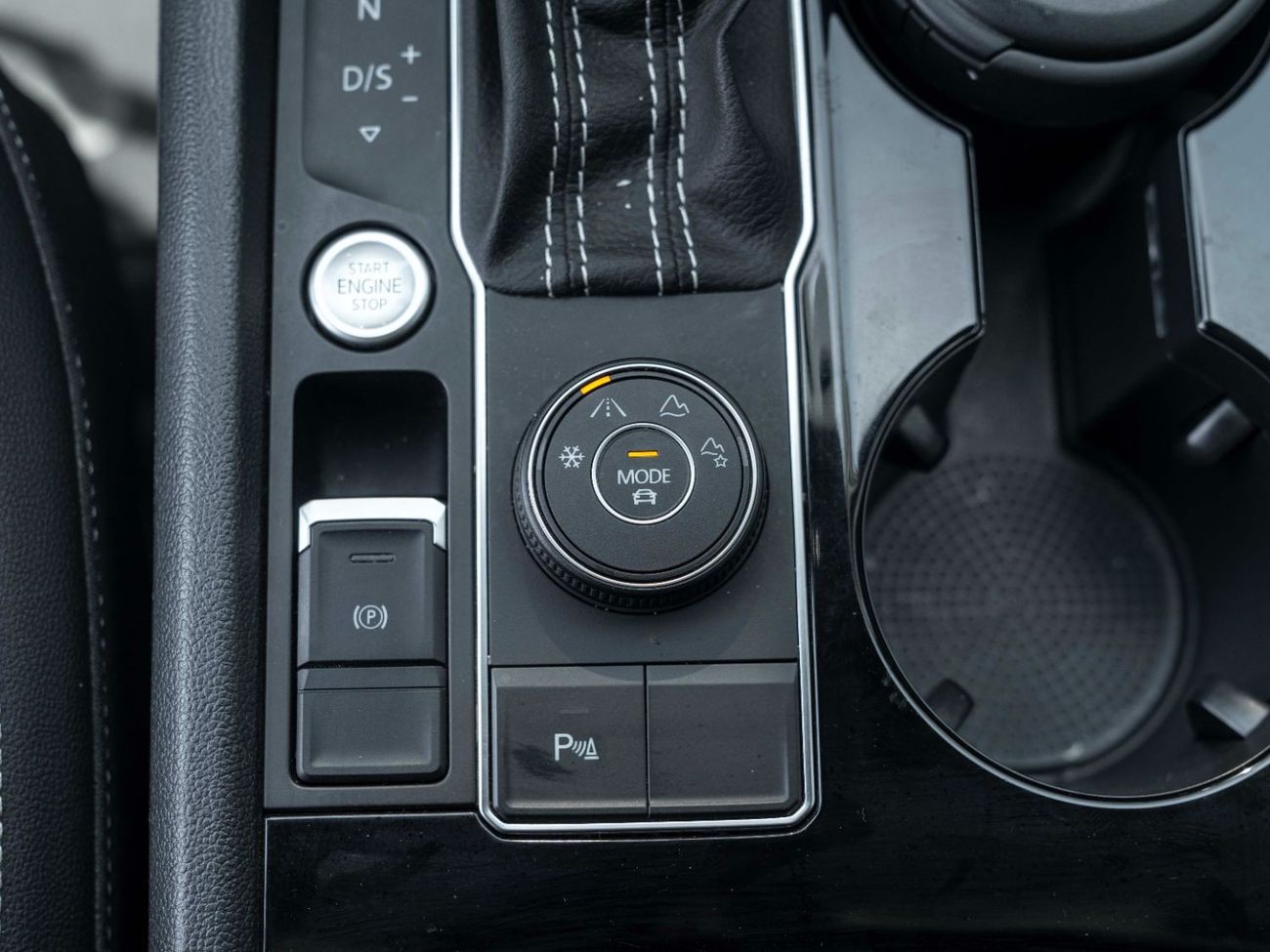 Volkswagen Teramont AED 2,516 PM • COMFORT-LINE • OFFICIAL VW WARRANTY UNTIL 2026 • PRISTINE CONDITION