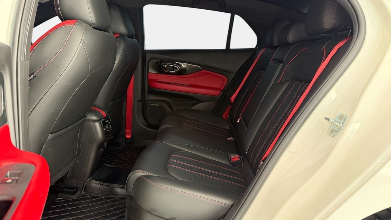 جي إي سي امباو GL (Full Option) | 2023 | 0% DP | AED 750 / Month | Gargash Warranty | Service History