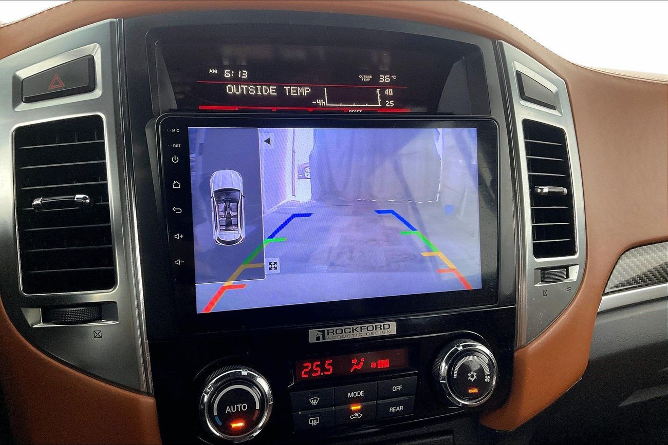 ميتسوبيشي باجيرو Signature Edition | شامل الضمان | 0 ﺪﻔﻋﺓ ﺃﻮﻟﻯ