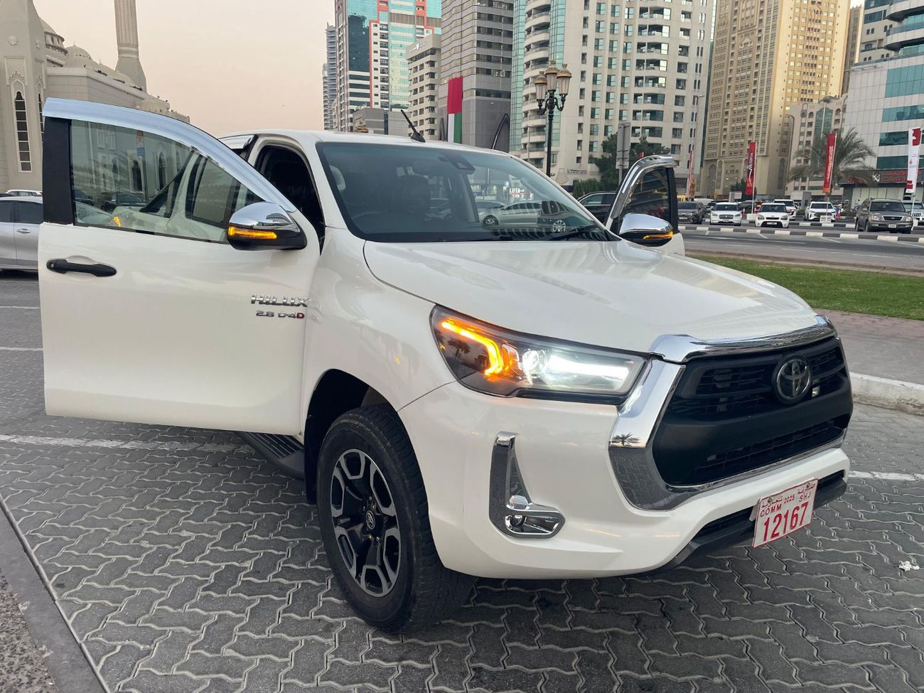 تويوتا هيلوكس Toyota Hilux SR 2.8 L 1GD engine  Export from Australia