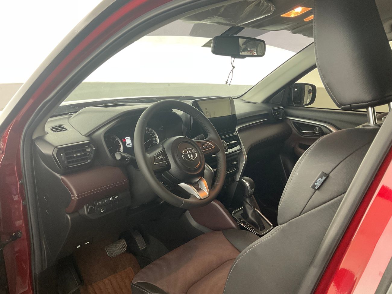 تويوتا أوربان كروزر GLX | شامل الضمان | 0 ﺪﻔﻋﺓ ﺃﻮﻟﻯ