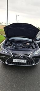 Lexus ES300h Hybrid 2.5L (204 HP)