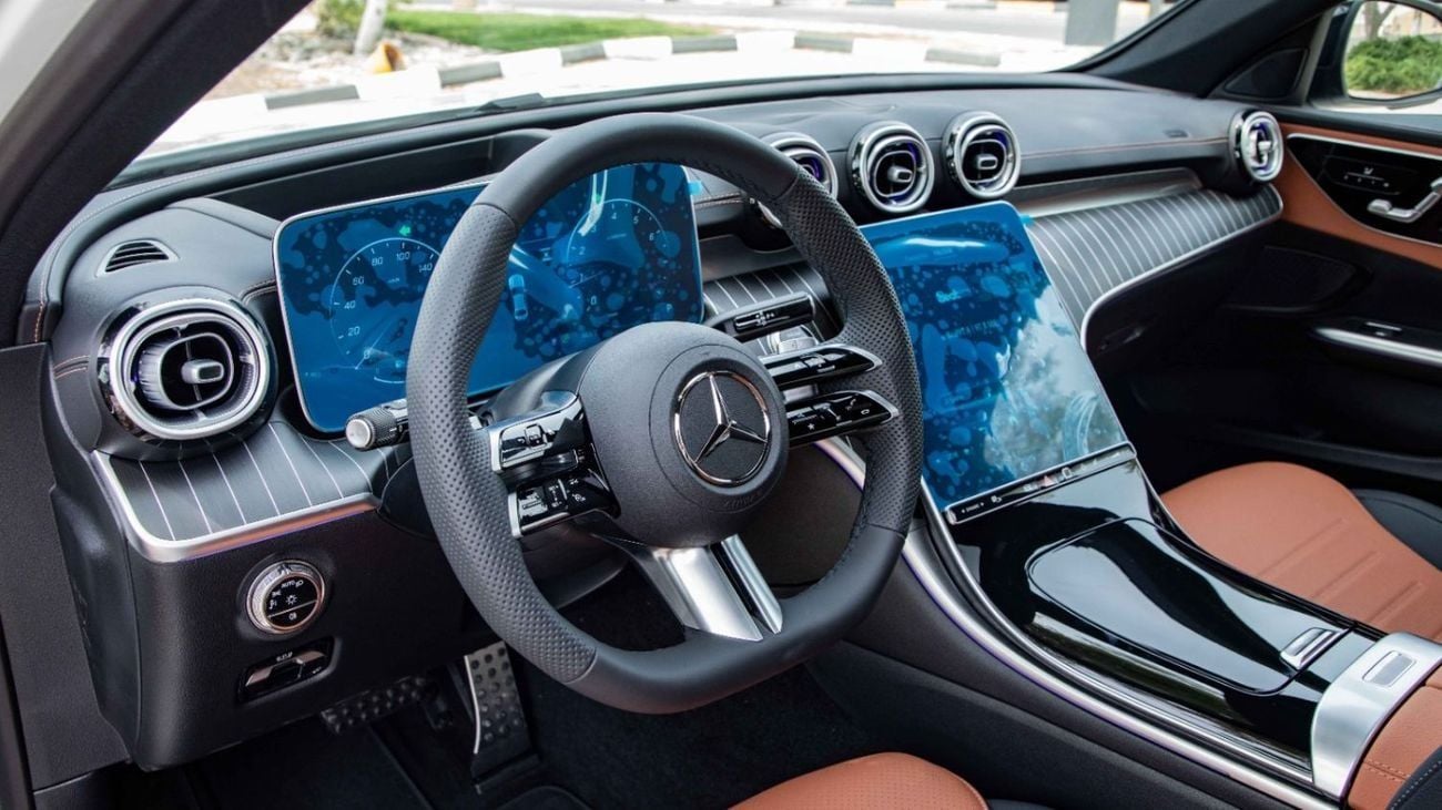 مرسيدس بنز C 200 AMG Night Package | 2026 | 5 Years Warranty | GCC Specs  For Local Registration +10%