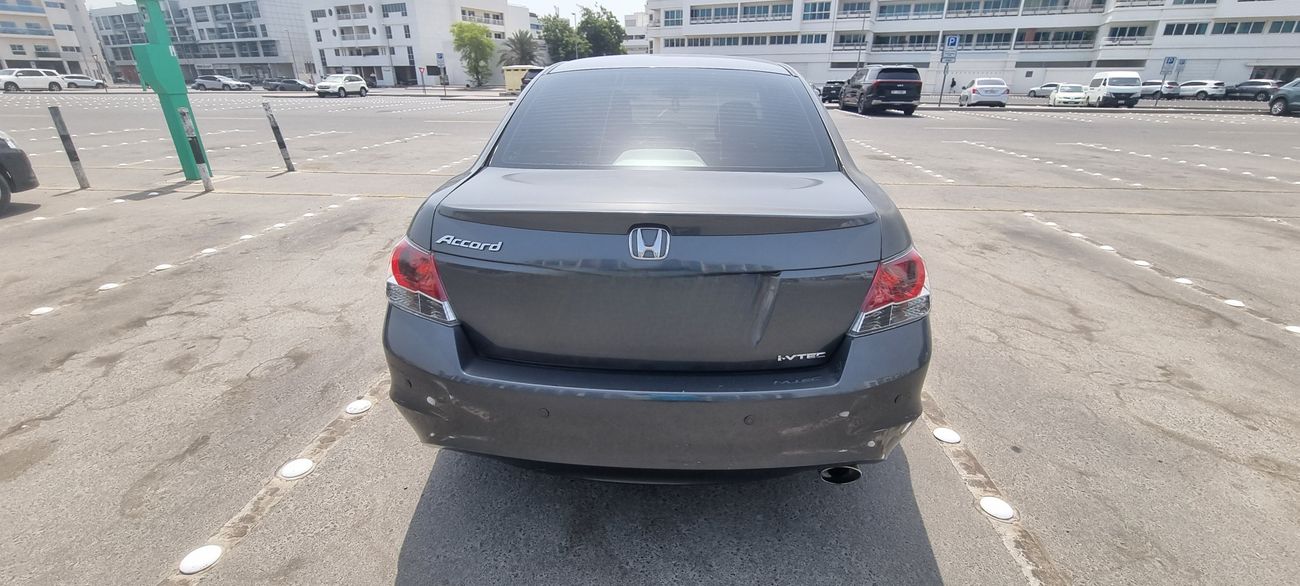 هوندا أكورد Lx