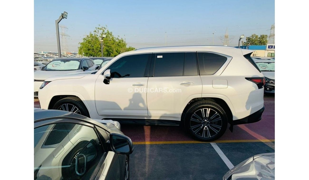 Lexus LX 600 LEXUS LX600 2023 SIGNATURE 0KM  (25 SPEAKER) GCC/ AL FUTTAIM  LEXUS LX600 2023 SIGNATURE 0KM AL FUTT