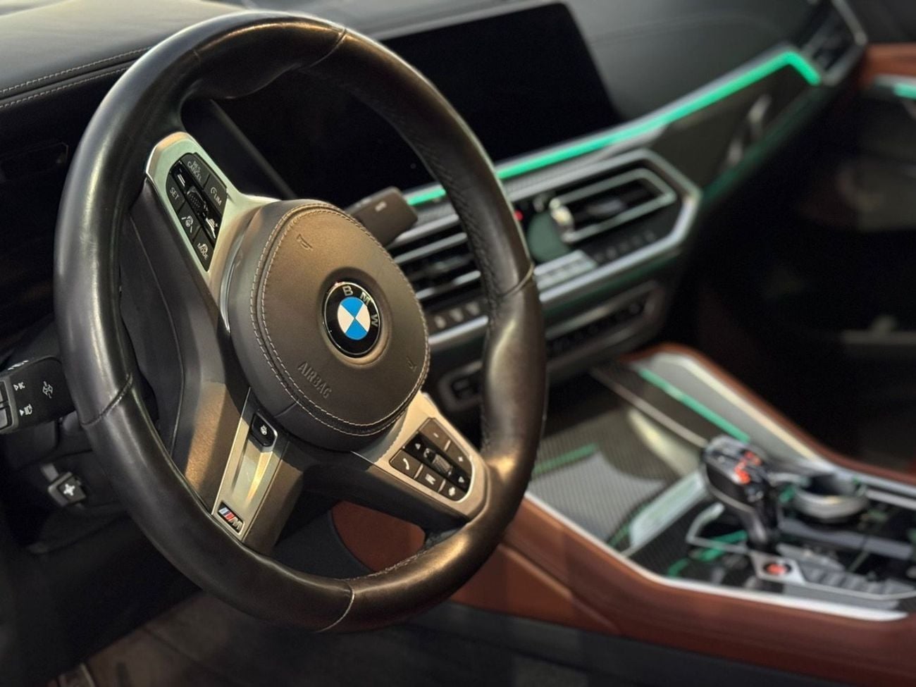 BMW X6 M 50i 4.4L