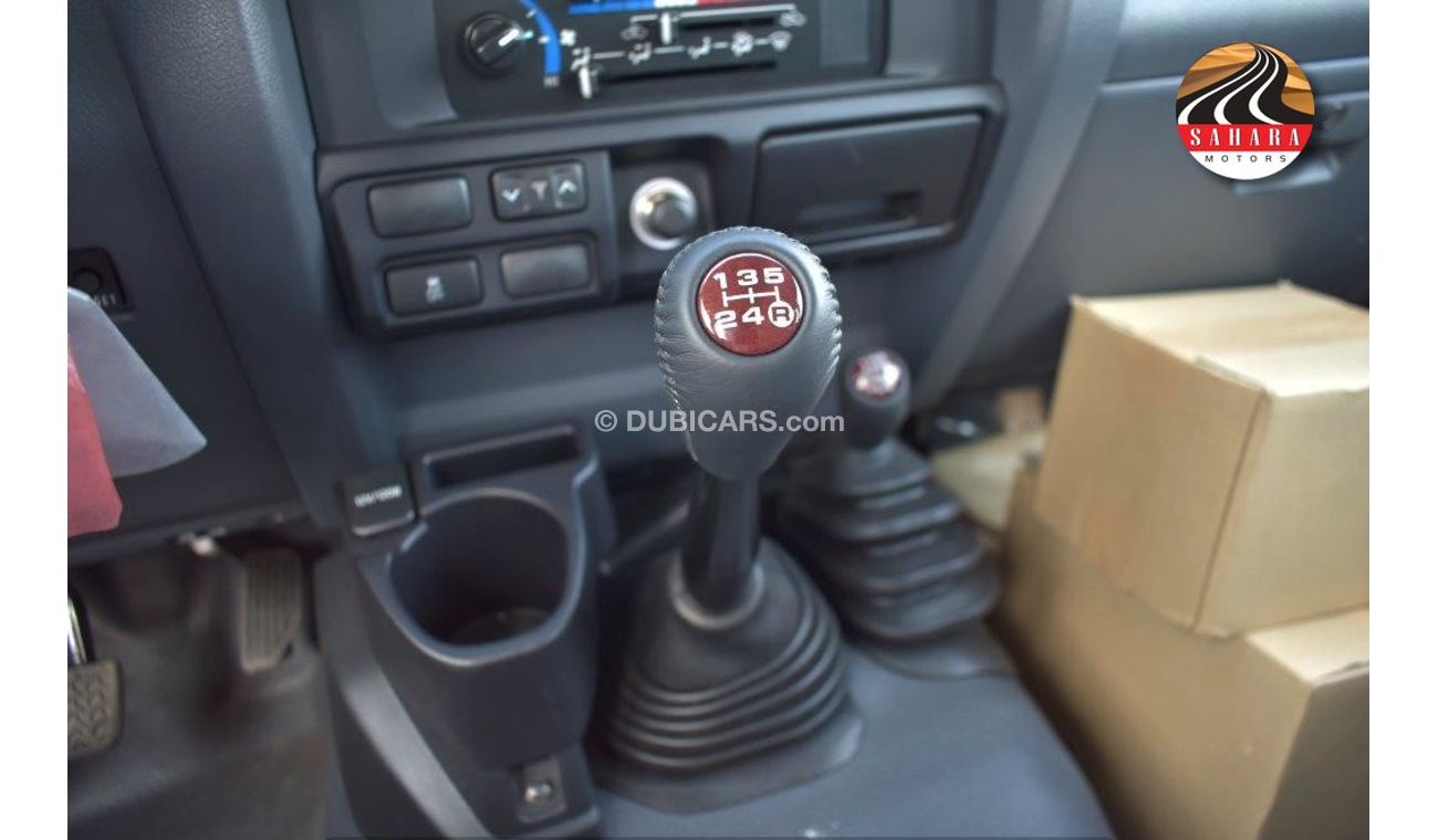 Toyota Land Cruiser Pick Up 79 DOUBLE CABIN PICKUP DLX V8 4.5L DIESEL MT