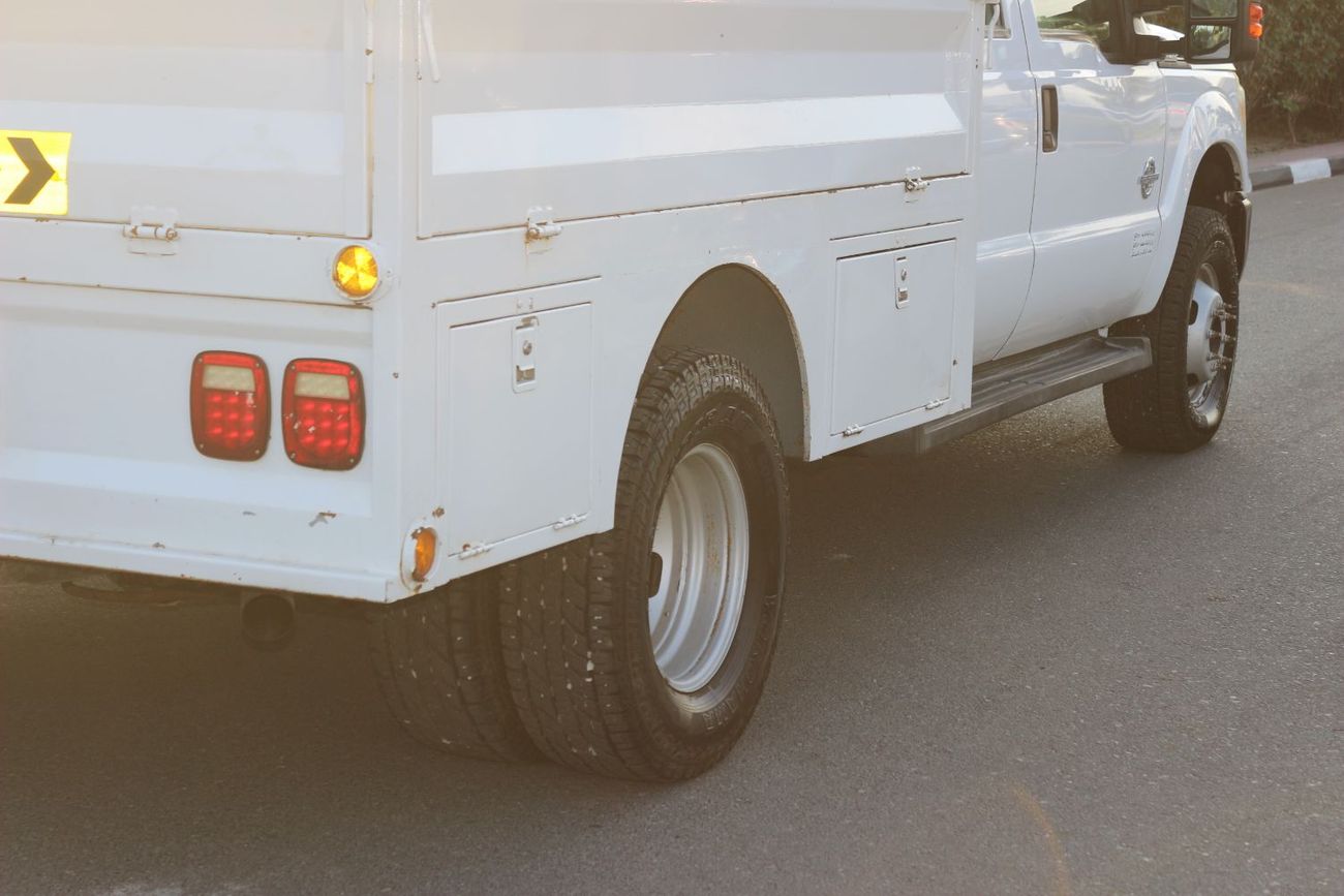فورد F 350 فورد اف 350 ديزل خليجي فورويل 2013  دبل تاير
