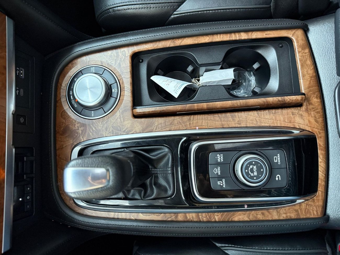 نيسان أرمادا SL 4WD 2022 perfect condition