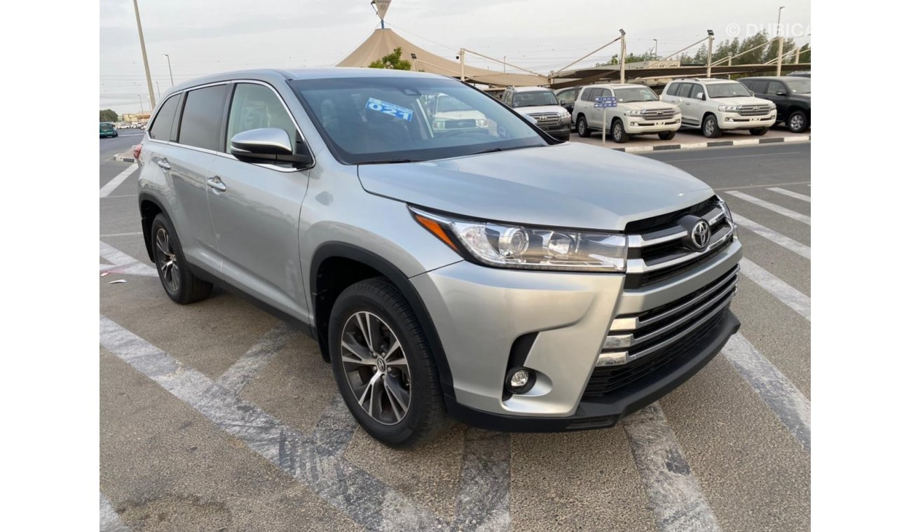 Toyota Highlander 2019 TOYOTA HIGHLANDER AWD / MID OPTION