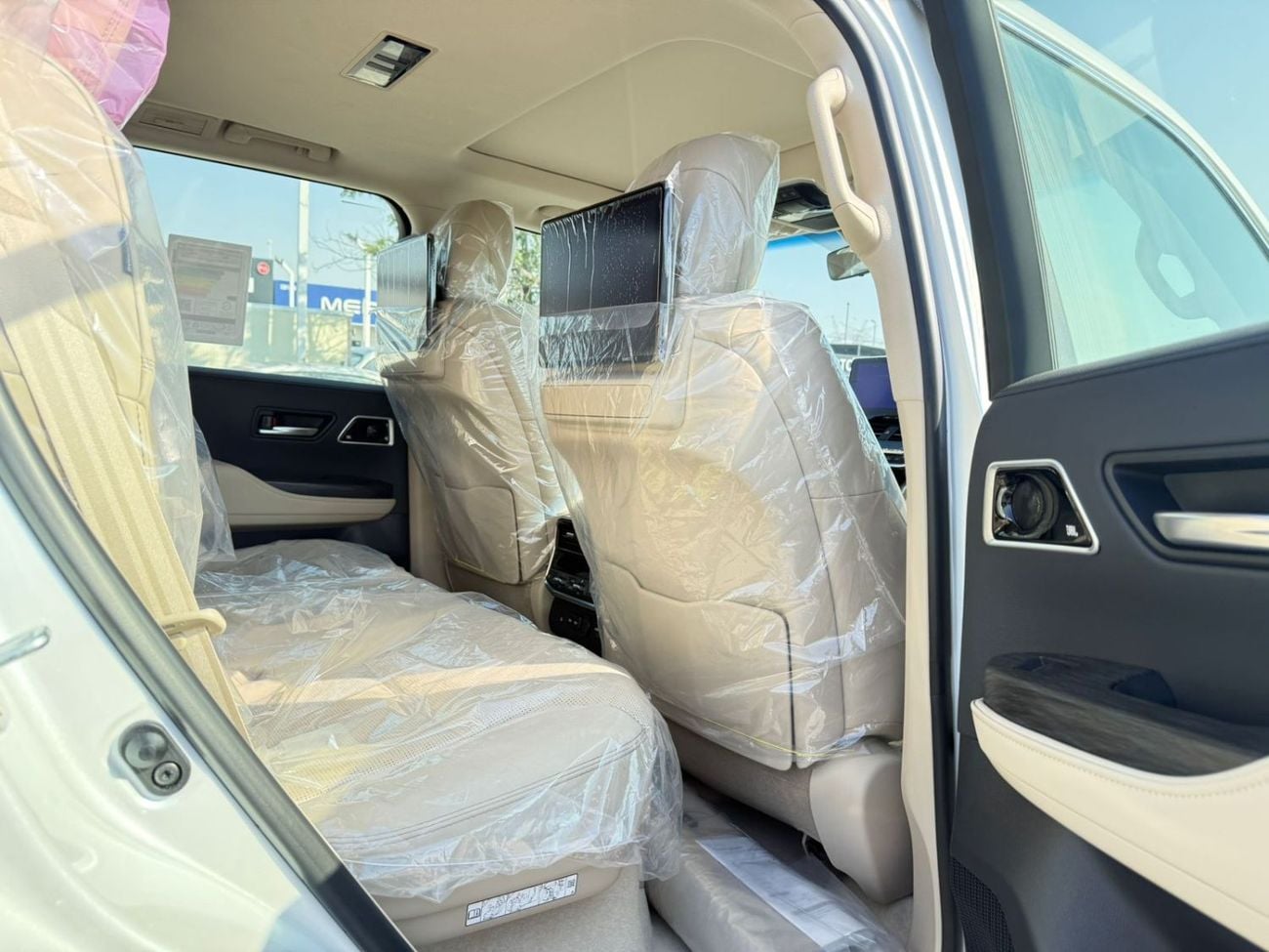 تويوتا لاند كروزر Land Cruiser VXR 3.5L Twin Turbo A/T Petrol 4X4 .7 Seats . 5 Doors 2026 Model